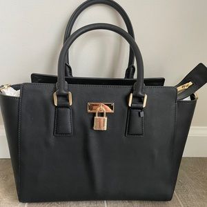 Angela Roi tote bag
